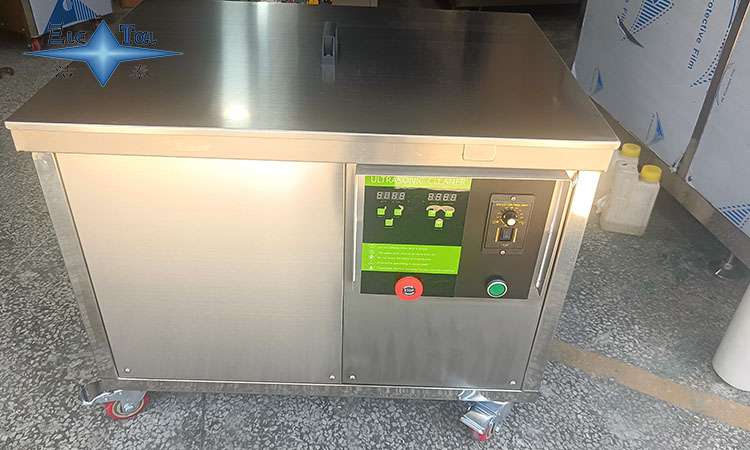超聲波清洗機(jī)廠家｜潔泰：每天花費半小時手工除垢？換它，泡一泡就干凈